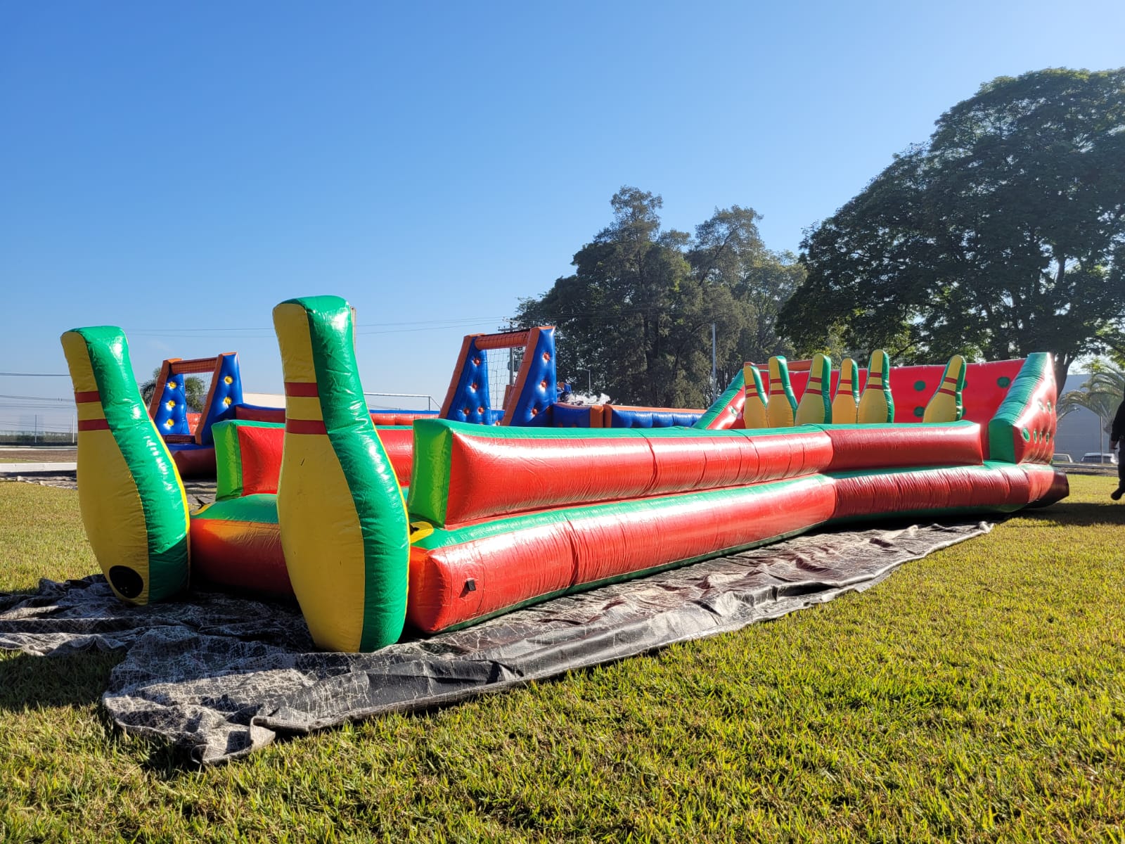 Boliche Humano Gigante